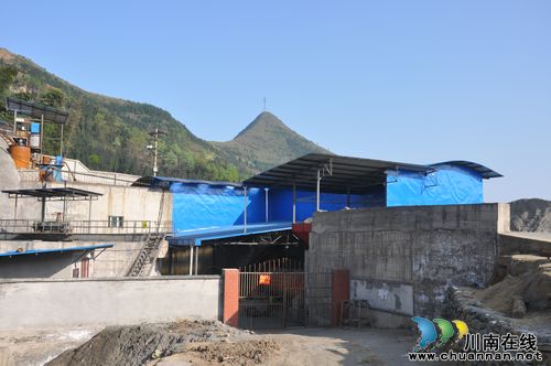 泸州:叙永县首家高效环保硫铁矿浮选装置投入使用(图1) 泸州:叙永县首家高效环保硫铁矿浮选装置投入使用(图1)