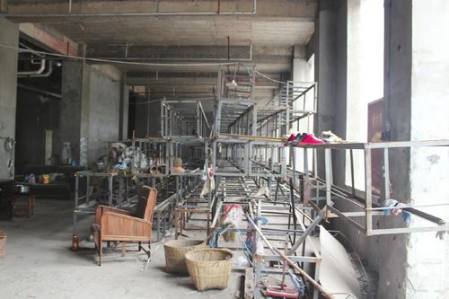 宜宾网友晒"最美烂尾楼"(图2) 宜宾网友晒"最美烂尾楼"(图2)