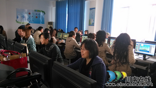 泸州市城北学校教师课件制作比赛落下帷幕(图2)