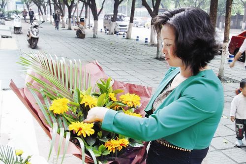 绿色清明鲜花葬(图1) 绿色清明鲜花葬(图1)