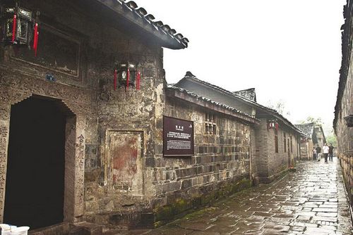 清明小长假　川南四市吸金近7亿(图1)