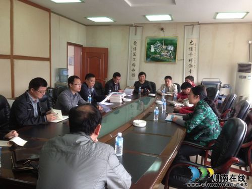 泸州市新经济组织党委深入园区企业实地调研(图1) 泸州市新经济组织党委深入园区企业实地调研(图1)