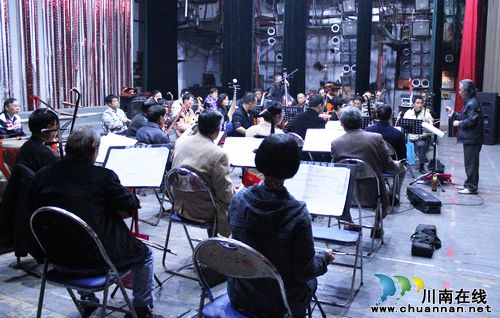 泸州民乐团首次登台排练顺利完成
