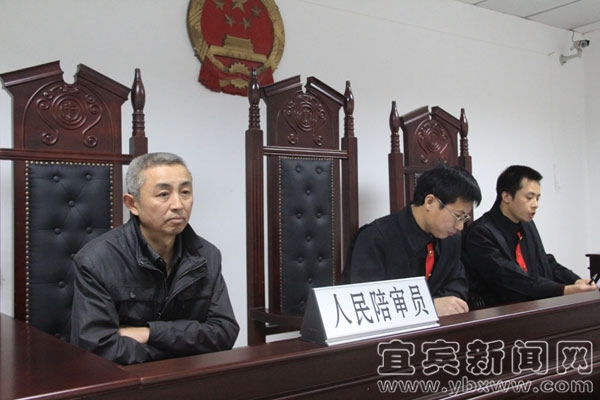 长宁县龙头法庭有一群“无袍法官”(图3) 长宁县龙头法庭有一群“无袍法官”(图3)