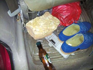 成自泸赤高速路飞石砸车 自贡小伙肝破裂殒命(图1) 成自泸赤高速路飞石砸车 自贡小伙肝破裂殒命(图1)