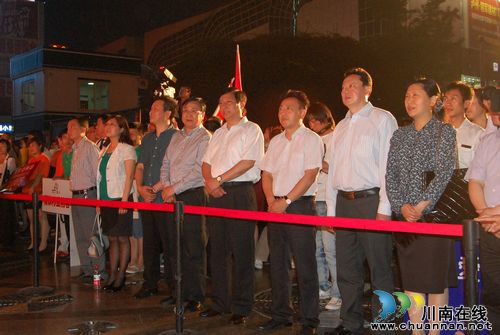短短一个小时 泸州向雅安灾区捐款130余万元(图1) 短短一个小时 泸州向雅安灾区捐款130余万元(图1)