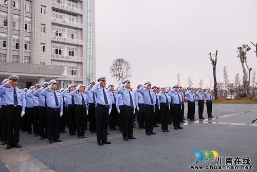 泸州公安交警支队新办公大楼正式启用对外办公(图2)