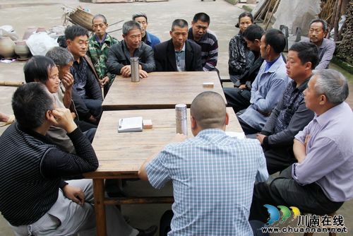 通滩镇：甜橙疏果施肥&nbsp;力保质优丰产(图1)