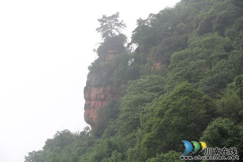 泸州纳溪龙车镇鼓楼山景区&nbsp;今春突破万人游(图2)