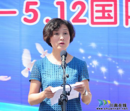泸医中医院举办"5•12"国际护士节护理技能大赛(图4) 泸医中医院举办"5•12"国际护士节护理技能大赛(图4)