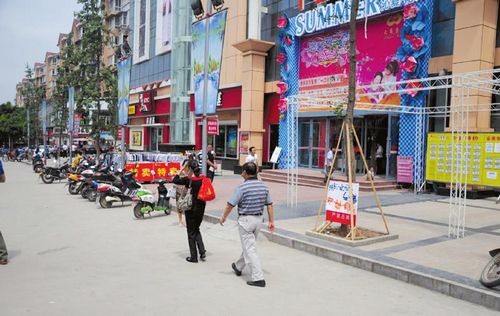 家属：城管见死不救&nbsp;城管:不知他倒了(图1)