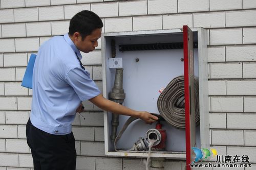 兆雅镇：部门联动查安全&nbsp;纪委督察强监管(图3)