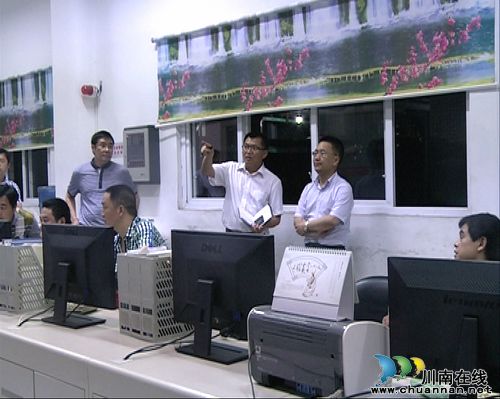 龙马潭区长曾平暗查暗访重点企业和乡镇街道(图1)