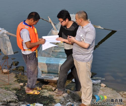 云锦镇：开展安全生产大检查(图2)