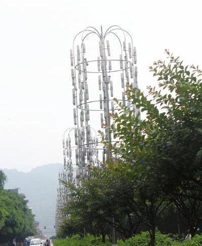 服务了14年&nbsp;宜宾酒都路垂柳景观灯饰将被换下(图1)