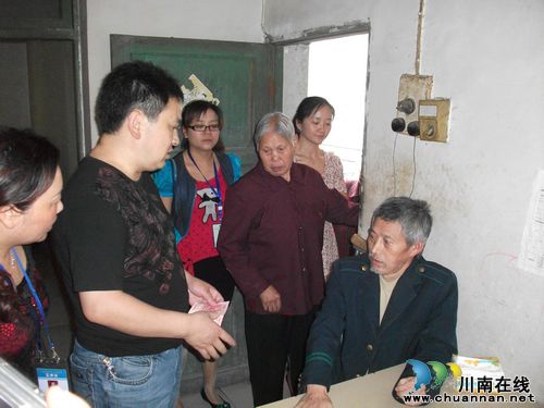 泸县残联积极开展全国第二十三个助残日活动(图2)