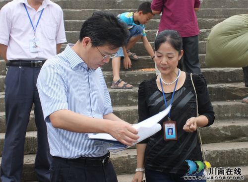 泸县县委书记郭庆到海潮镇检查汛期水上交通安全工作(图2)