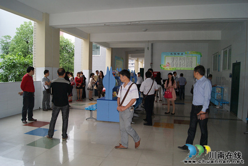 泸州市城北学校图书室开放工作受肯定(图1)