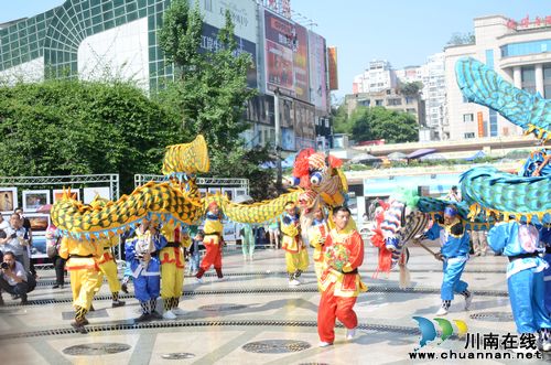 四川省第十六届摄影大会暨影展在泸州举行(图2) 四川省第十六届摄影大会暨影展在泸州举行(图2)