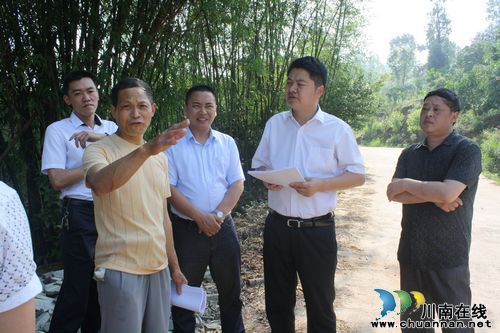 海潮镇：巡查地质灾害隐患点&nbsp;指导灾害防治工作(图1)