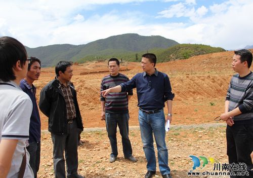 泸州市援助稻城县工作组深入援建项目实施现场督查工作(图1) 泸州市援助稻城县工作组深入援建项目实施现场督查工作(图1)