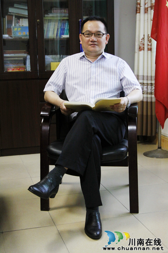 泸县一中:披荆斩棘 奋勇直上(图1) 泸县一中:披荆斩棘 奋勇直上(图1)