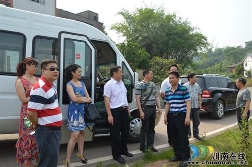 大山坪街道：组织辖区人大代表开展视察活动(图1)