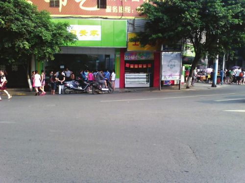 超市开业当天&nbsp;第一个“顾客”竟是贼