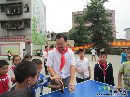 华阳街道：欢庆六一节&nbsp;&nbsp;共话中国梦