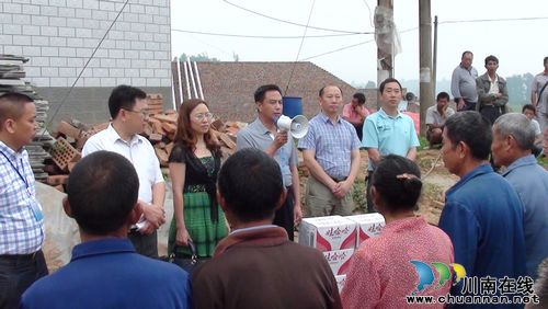 海潮镇：开展2013年地质灾害应急演练(图1)