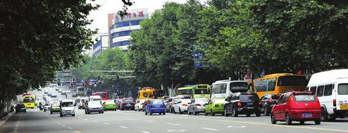 红绿灯“添堵”？泸州交警：不能全怪红绿灯！