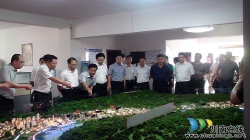 蒋辅义、刘强莅临合江临港工业园区视察工作(图2) 蒋辅义、刘强莅临合江临港工业园区视察工作(图2)