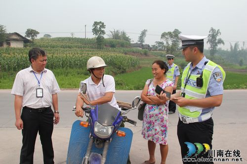 喻寺镇:开展道路交通安全大检查(图1) 喻寺镇:开展道路交通安全大检查(图1)