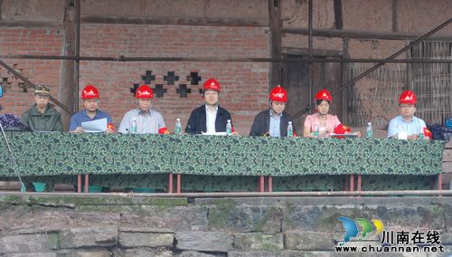 泸州市举行2013年首次地质灾害应急演练(图2) 泸州市举行2013年首次地质灾害应急演练(图2)