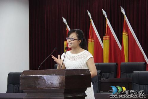 云龙镇:举行实现伟大中国梦主题教育演讲比赛(图1) 云龙镇:举行实现伟大中国梦主题教育演讲比赛(图1)