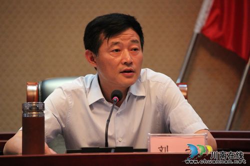 泸州市副市长刘云率队检查龙马潭区安全生产工作