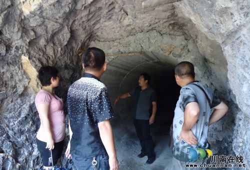 椒园乡:全面开展安全生产大检查 打造平安乡镇(图1) 椒园乡:全面开展安全生产大检查 打造平安乡镇(图1)