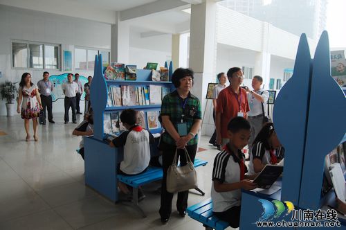 教育部、省教育厅领导视察泸州市城北学校(图4)