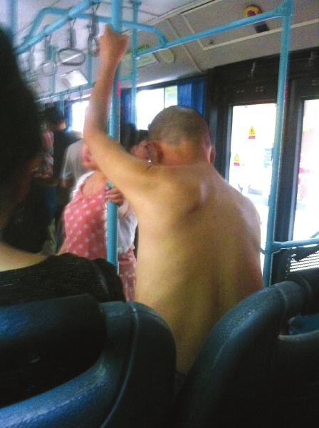 高温泸州自贡宜宾继续炎热 内江今晚有雨(图1) 高温泸州自贡宜宾继续炎热 内江今晚有雨(图1)