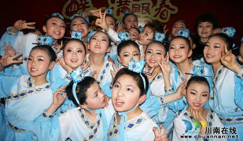 文化泸州：川剧娃娃班再续传统文化复兴梦