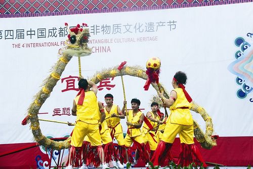 “宜宾主题日”展演绽放非遗节&nbsp;游客大呼过瘾