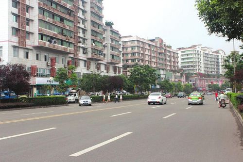 无证驾驶无牌车&nbsp;自贡男撞飞19岁少女