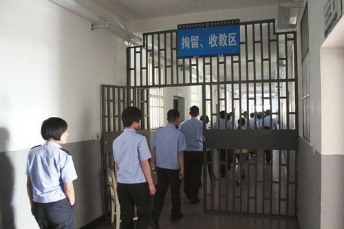 泸州合江查获一批毒贩 年龄最小的只有13岁(图1) 泸州合江查获一批毒贩 年龄最小的只有13岁(图1)