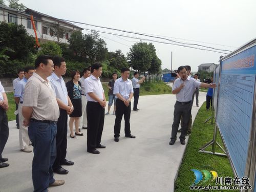 泸州市安全生产“三早三卡”现场工作推进会召开(图1) 泸州市安全生产“三早三卡”现场工作推进会召开(图1)