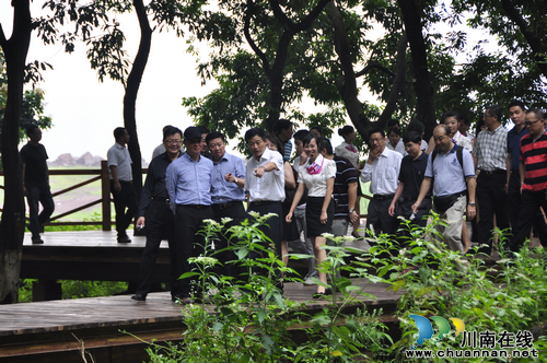 新加坡客人到泸州张坝景区参观考察(图5) 新加坡客人到泸州张坝景区参观考察(图5)