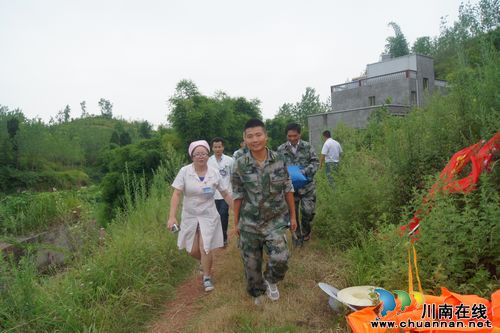 太伏镇:开展地质灾害应急演练(图1) 太伏镇:开展地质灾害应急演练(图1)