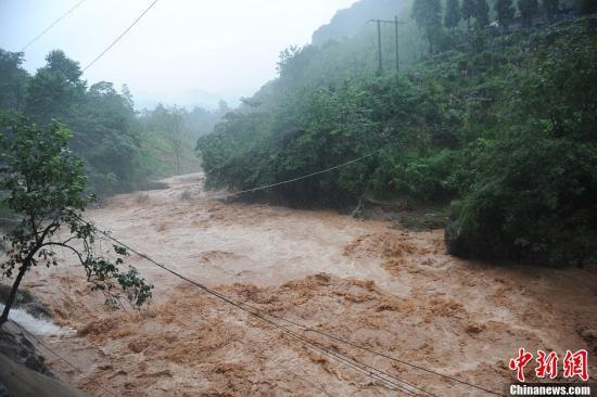 强降雨造成四川多地受灾&nbsp;已致9人死62人失踪(图1)