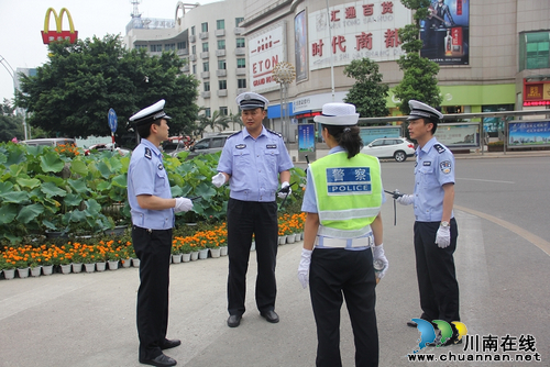 创建省级文明城市&nbsp;泸州交警不遗余力
