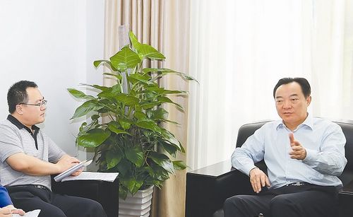 雷洪金:变幸福软实力为发展硬实力(图1)