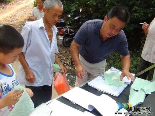 华阳街道：汛期工作&nbsp;安全第一(图1)